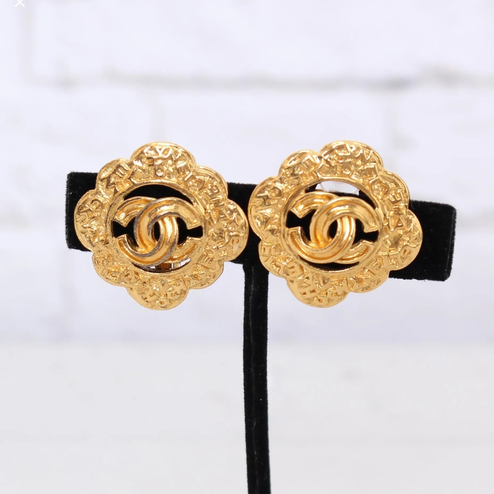 Chanel Earrings Clip On